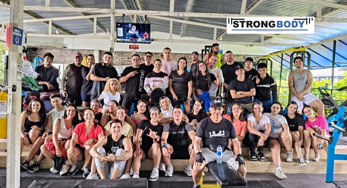 GIMNASIO STRONG BODY Y TIENDA SALUDABLE